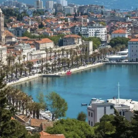 Appartamento Mit Terrasse By Interhome Spalato