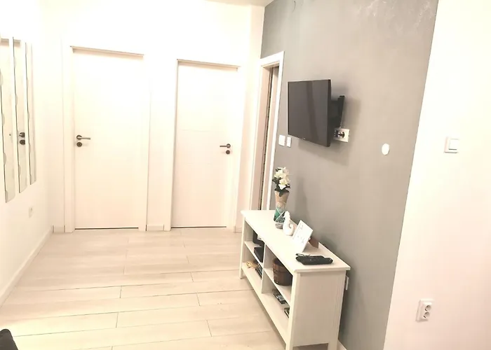 Mit Terrasse By Interhome Spalato