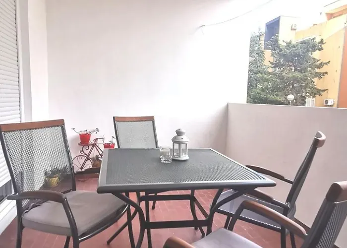 Appartement Mit Terrasse By Interhome